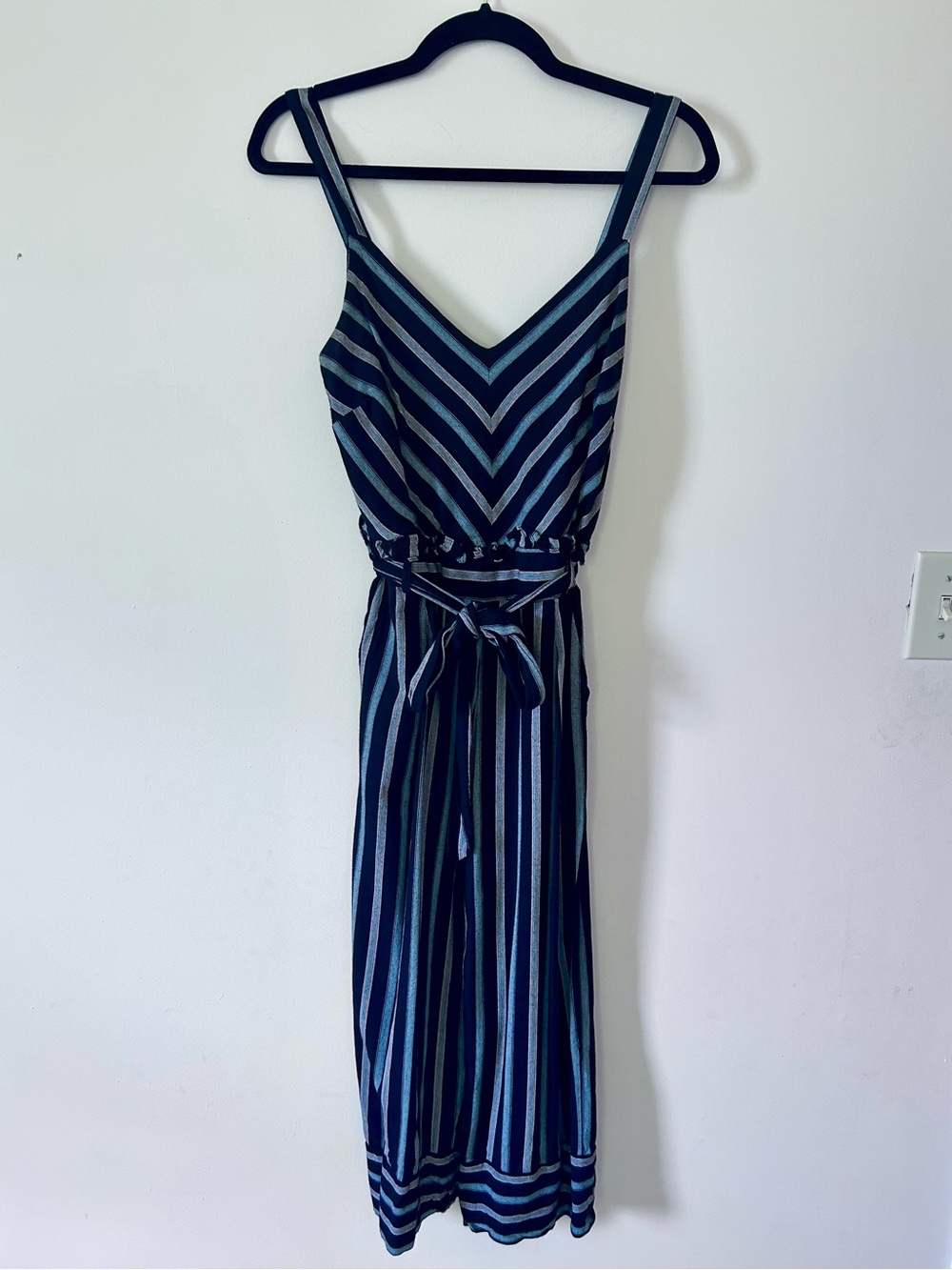 Harper Heritage Rayon Striped Jumpsuit Size M Navy Blue Wide Leg Cropped Cami